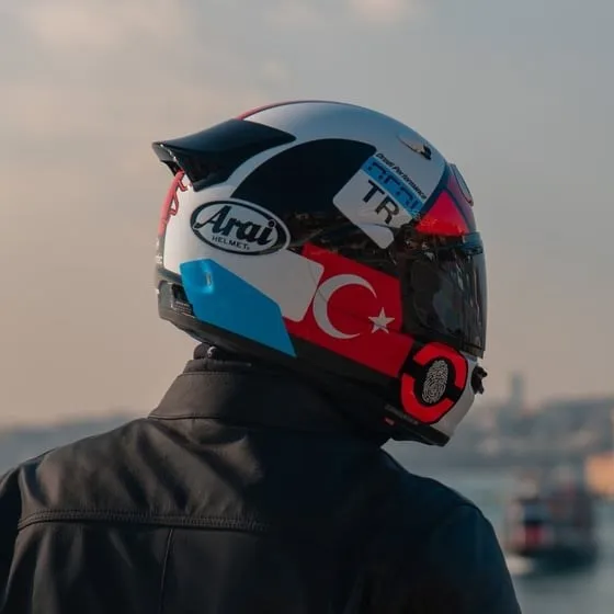 arai-kask-quantic-nation-tr-s-f1c6-4.webp
