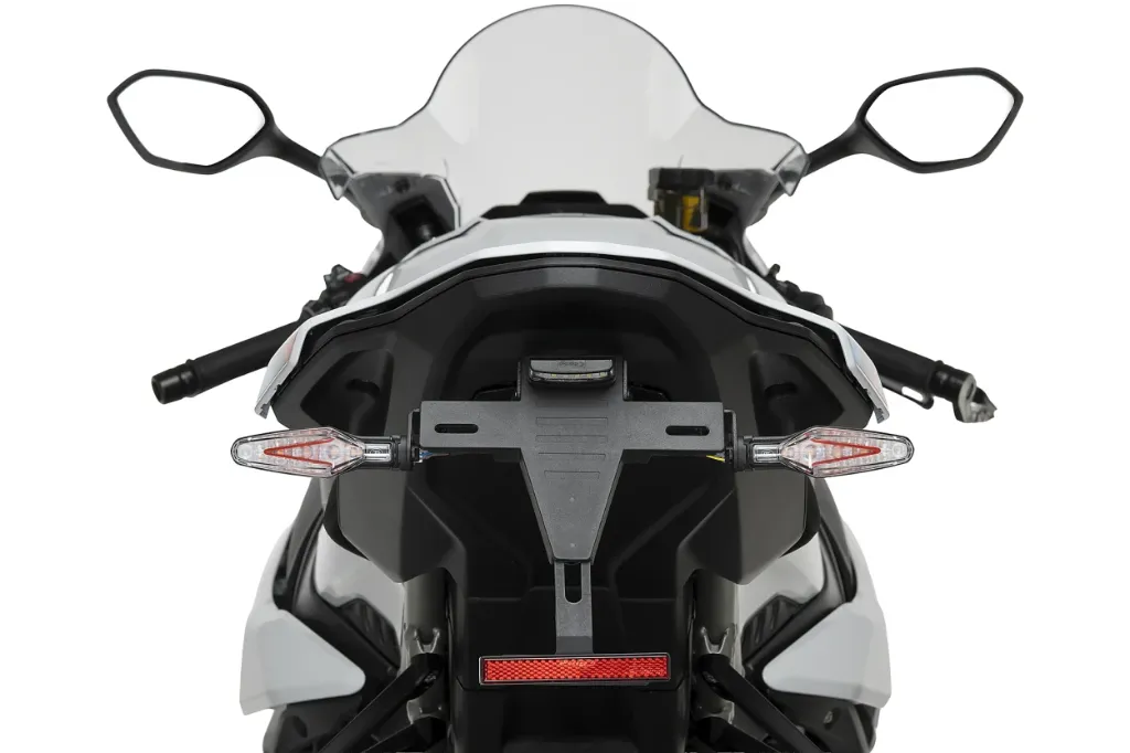 22771n-bmw-s1000rr-25-2.webp