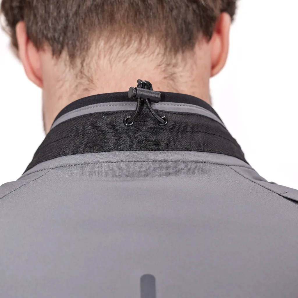 A25-STJ01-F0-0L-sport-tour-laminated-jacket-men-Studio-004.webp