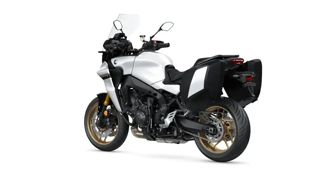 2024-Yamaha-MT09TRGT-EU-Pure_White-Studio-003-03.webp