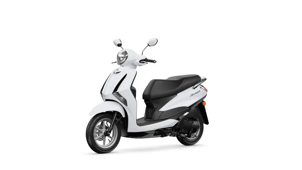 2024-Yamaha-LTS125-EU-Milky_White-Studio-007-03.webp