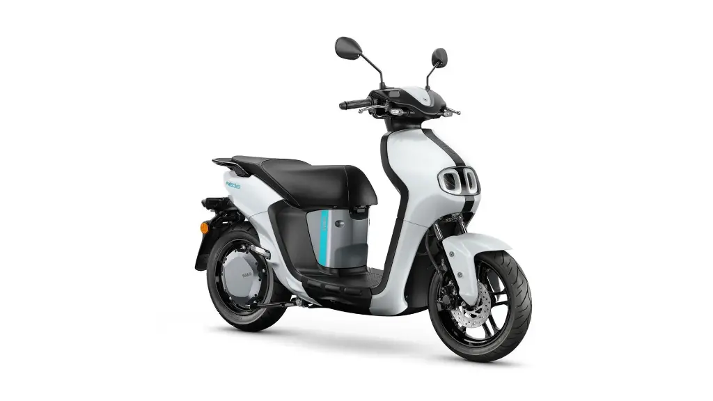 2023-Yamaha-EJE025DB-EU-Dual_Battery_Milky_White_-Studio-006-03.webp