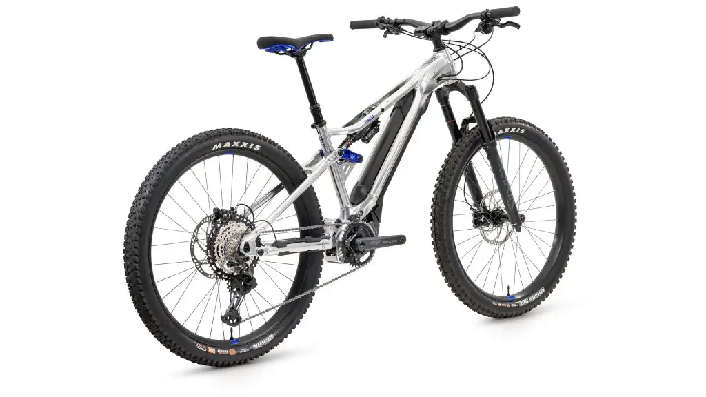 2023-Yamaha-YDX-MORO-EU-Factory_Silver-Studio-003-03-1.webp