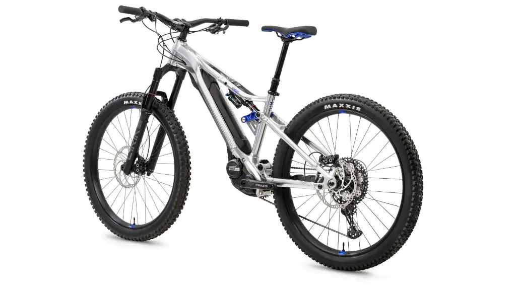 2023-Yamaha-YDX-MORO-EU-Factory_Silver-Studio-005-03.webp