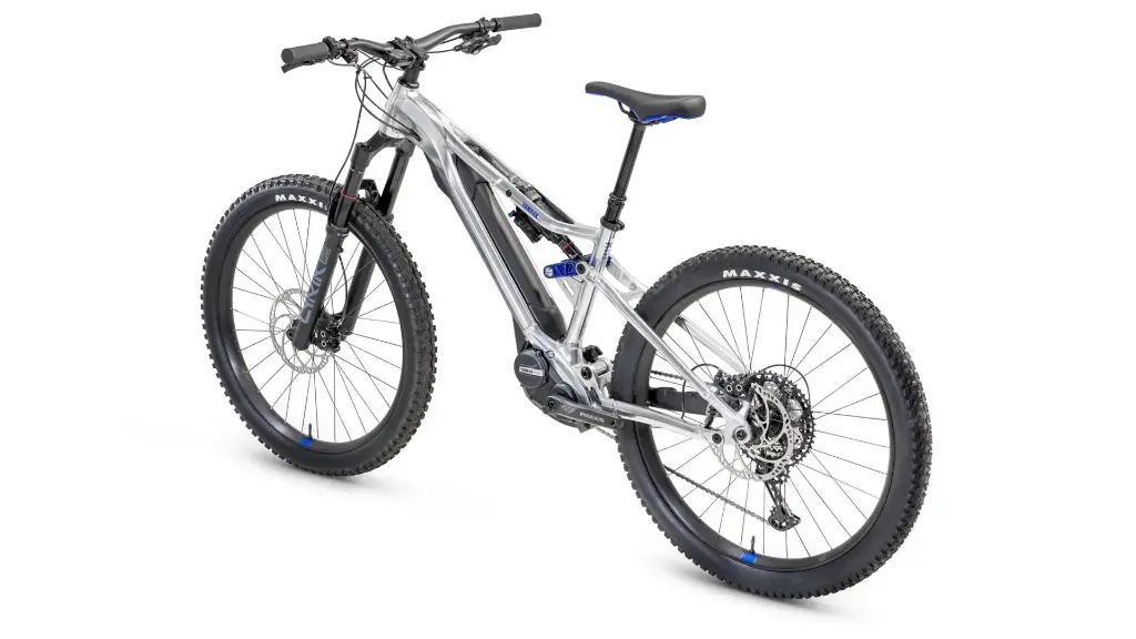 2023-Yamaha-YDX-MORO-EU-Factory_Silver-Studio-007-03.webp