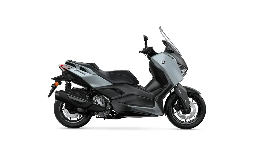 2025-Yamaha-XMAX300ASV-EU-Ceramic_Grey-Studio-002-03.webp