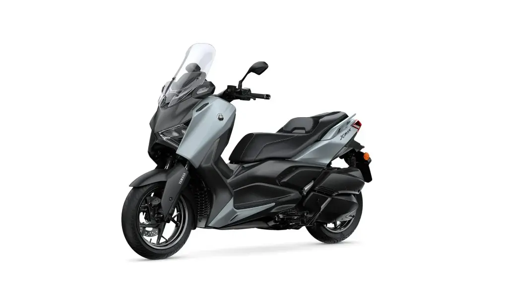 2025-Yamaha-XMAX300ASV-EU-Ceramic_Grey-Studio-007-03.webp