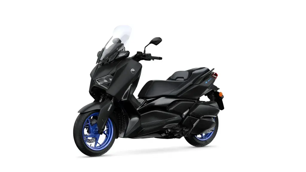 2025-Yamaha-XMAX250A-EU-Icon_Black_-Studio-007-03.webp