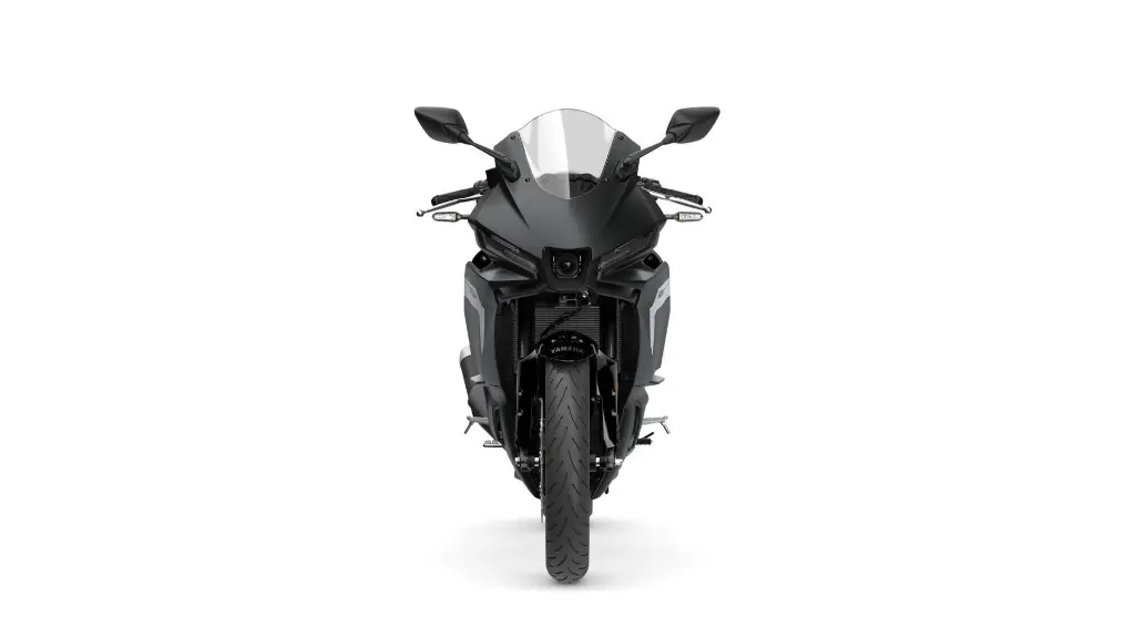 2025-Yamaha-YZF-R250-EU-Midnight_Black-Studio-008-03.webp