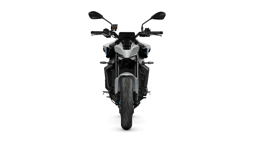 2025-Yamaha-MT09A-EU-Ice_Storm-Studio-006-03.webp
