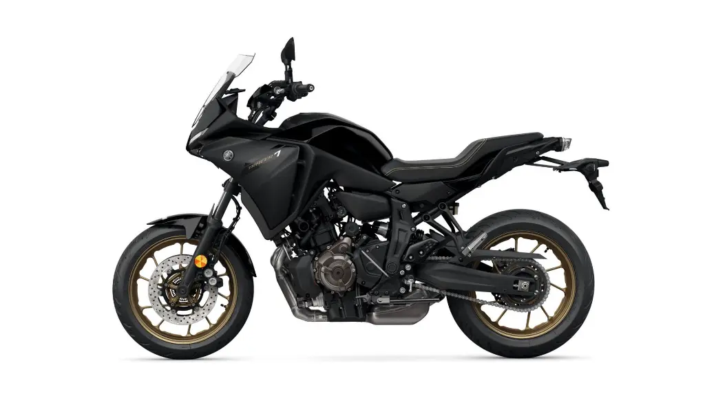 2024-Yamaha-MT07TR-EU-Midnight_Black-Studio-006-03.webp