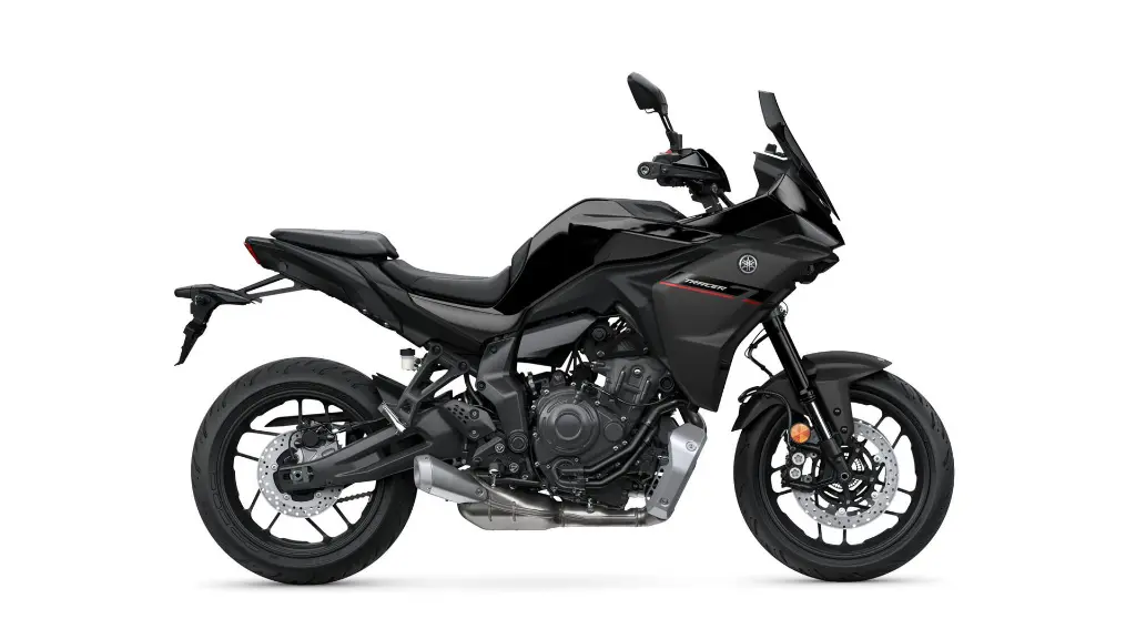 2025-Yamaha-MT07TR-EU-Midnight_Black-Studio-002-03.webp