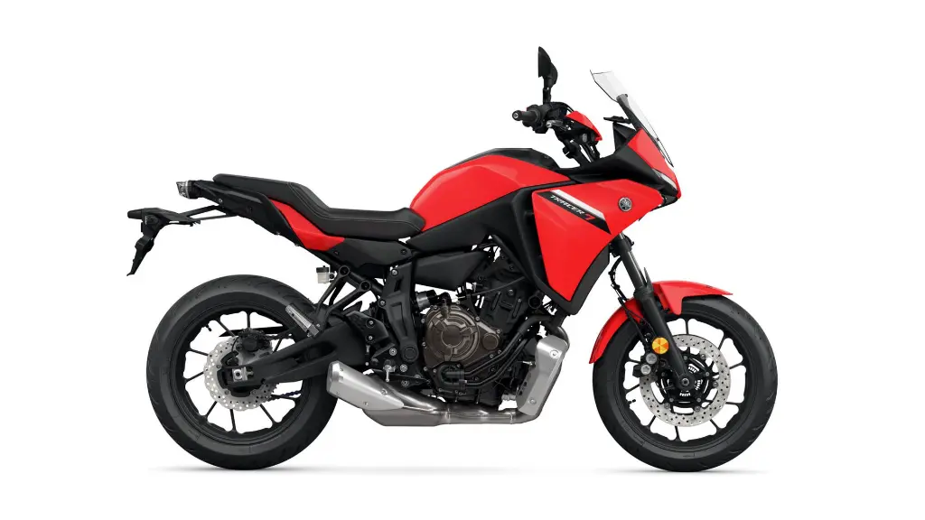 2024-Yamaha-MT07TR-EU-Redline-Studio-002-03.webp