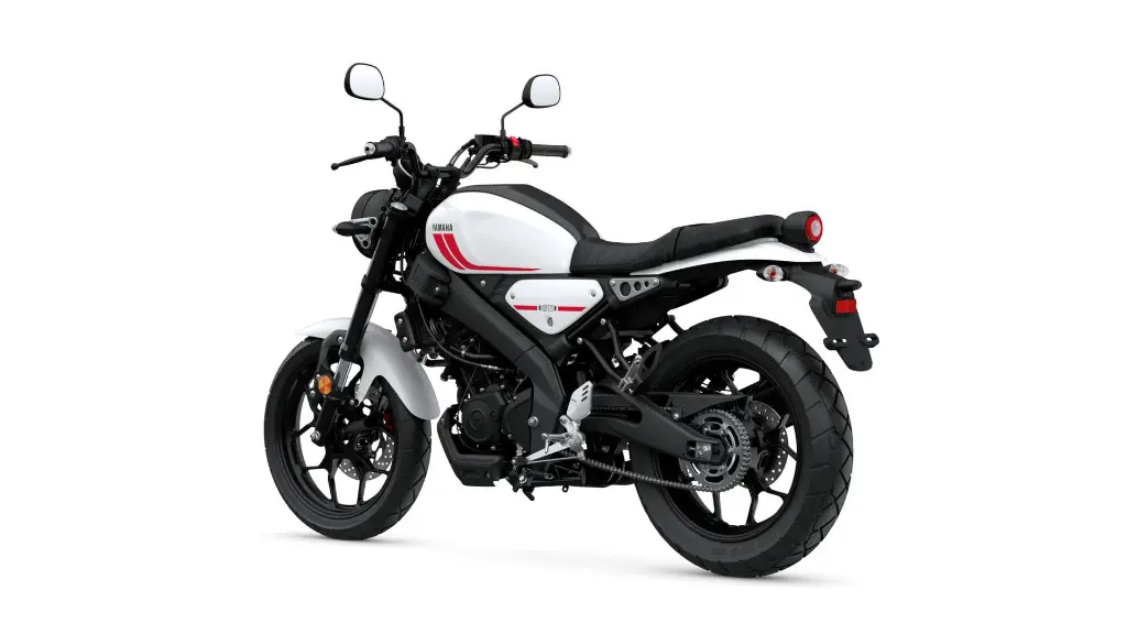 2024-Yamaha-XS125-EU-Heritage_White-Studio-003-03.webp