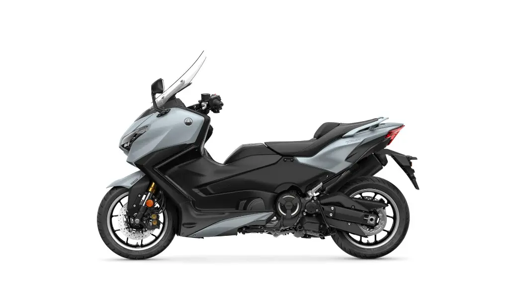 2025-Yamaha-XP500ADX-EU-Ceramic_Grey-Studio-006-03.webp