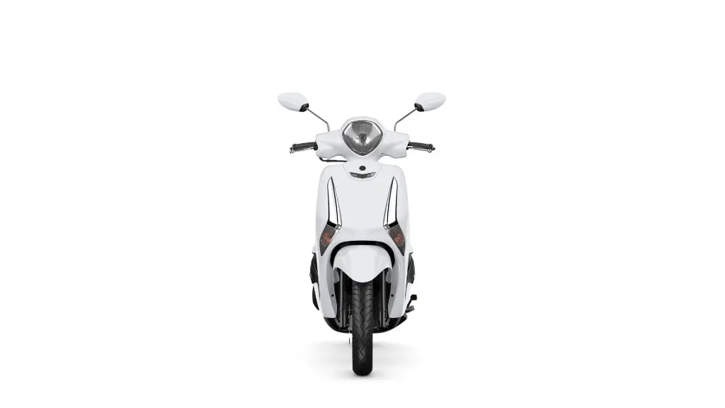 2024-Yamaha-LTS125-EU-Milky_White-Studio-008-03.webp