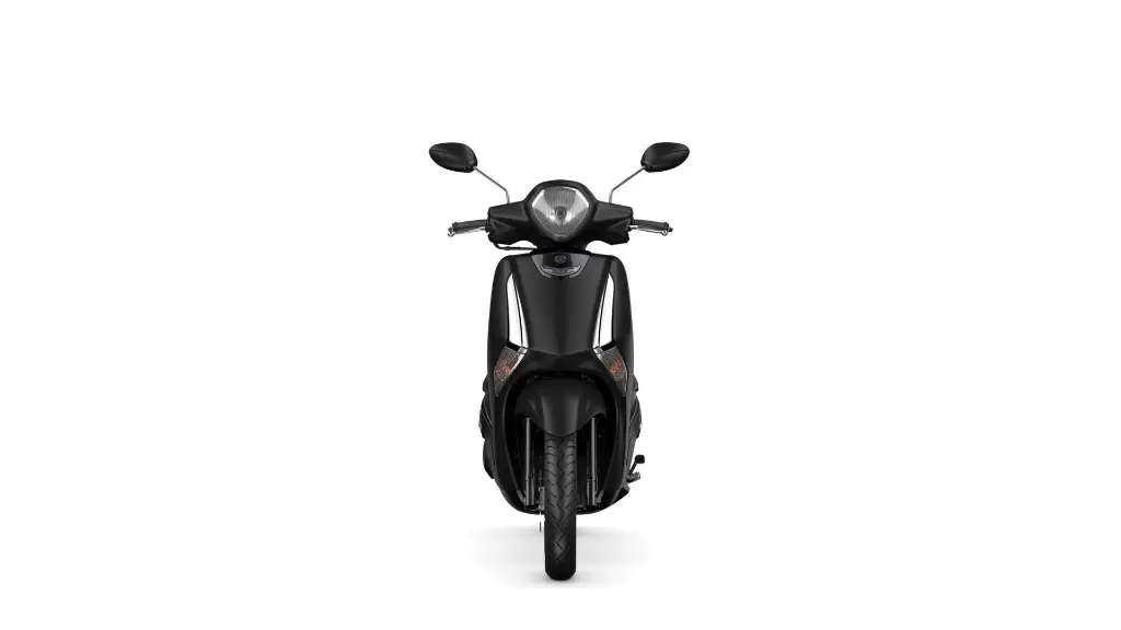 2024-Yamaha-LTS125-EU-Power_Black-Studio-008-03.webp